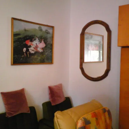 Homestay Vintage House Hollohaza